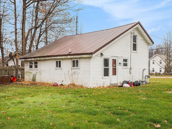 207 S Capital Ave, Athens, MI 49011