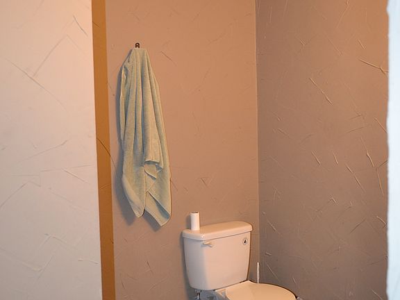 4th image of 1301 Westbrook Ave