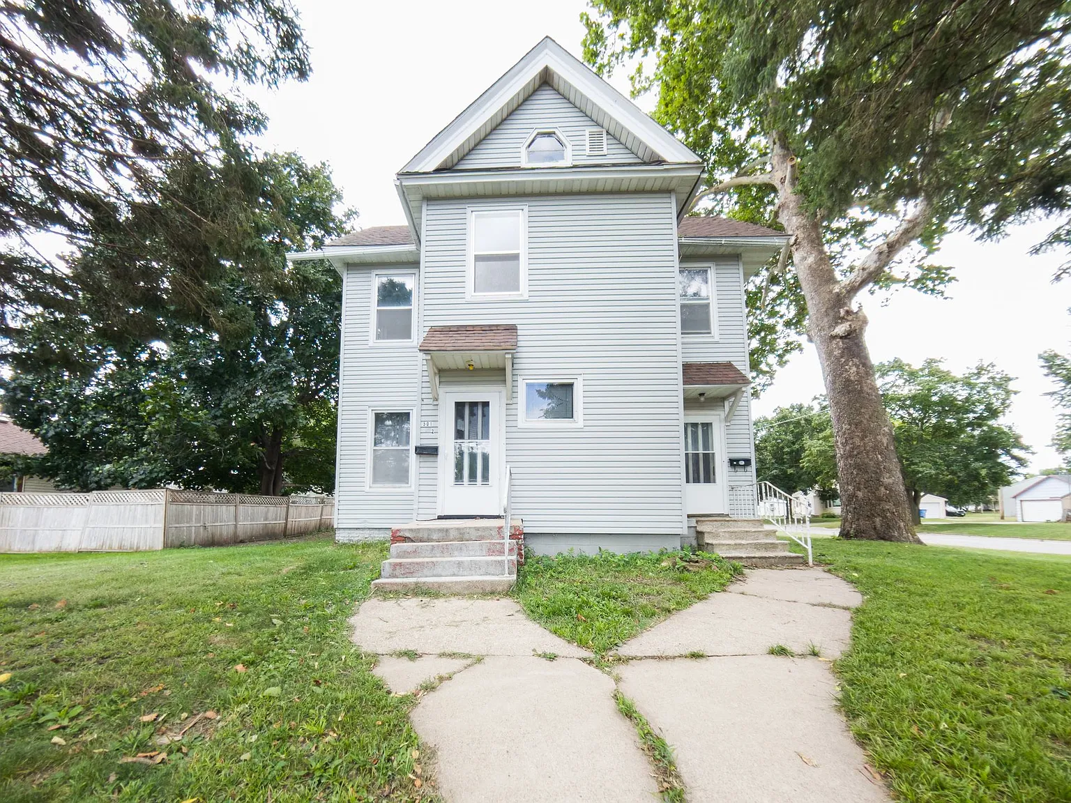 501 E Lincoln Way — Photo 1
