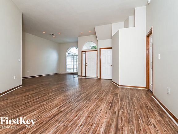 2nd image of 5349 Montserrat Dr