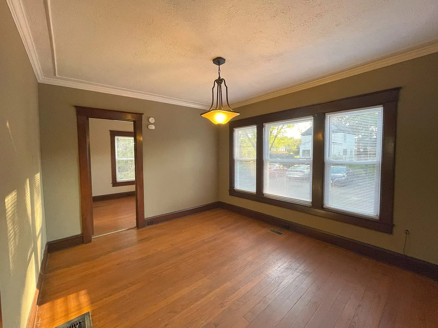 2 bed, 900 sqft, $1,195 — Photo 4