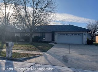 1508 E Powell St, Springfield, MO 65804