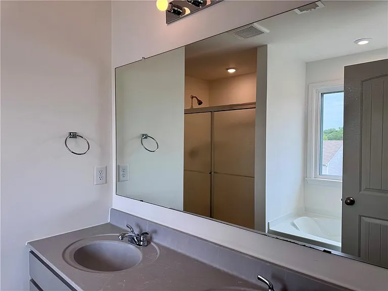 241 Port Way — Photo 23