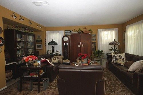 2nd image of 1610 Valley Meadows Dr