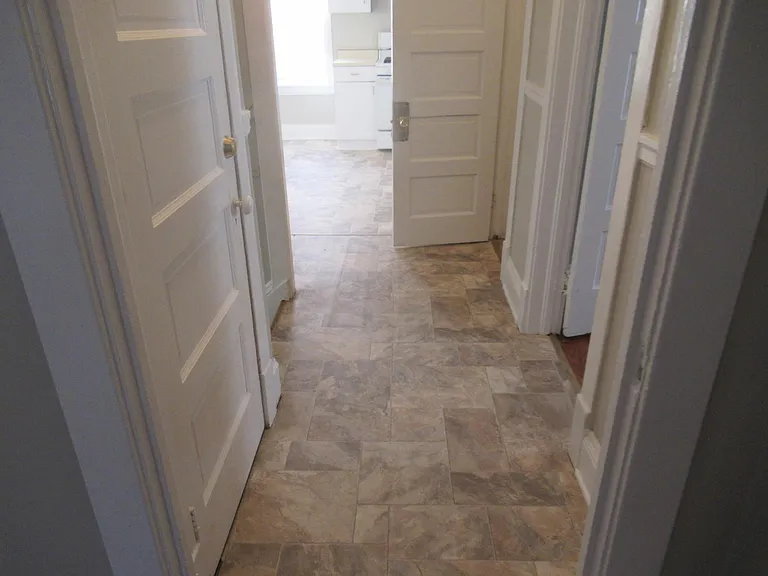 2080 Halstead Ave #2 — Photo 6