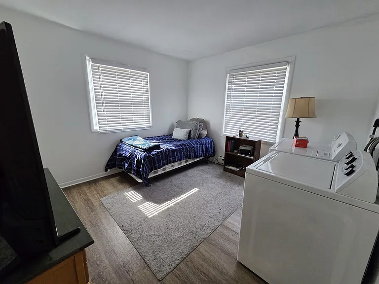 213 Grantwood Dr — Photo 9