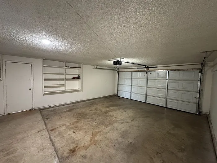 7361 W Coronado Rd — Photo 10