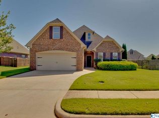 9 Maple Tree Ln SW, Huntsville, AL 35824