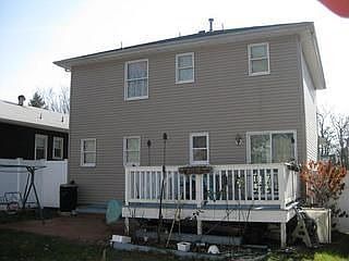 2nd image of 934 Gloucester Ave