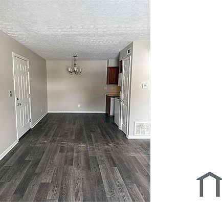 1st image of 218 Middletown Sq