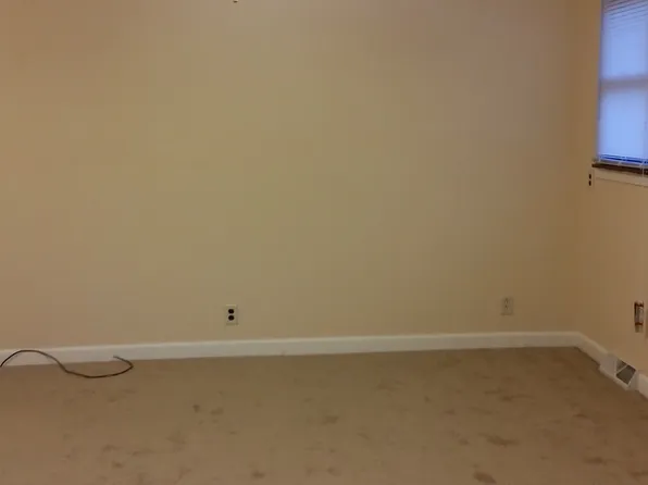 5524 63rd St, Kenosha, WI 53142