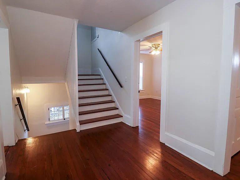 203 16th St W #203 — Photo 7