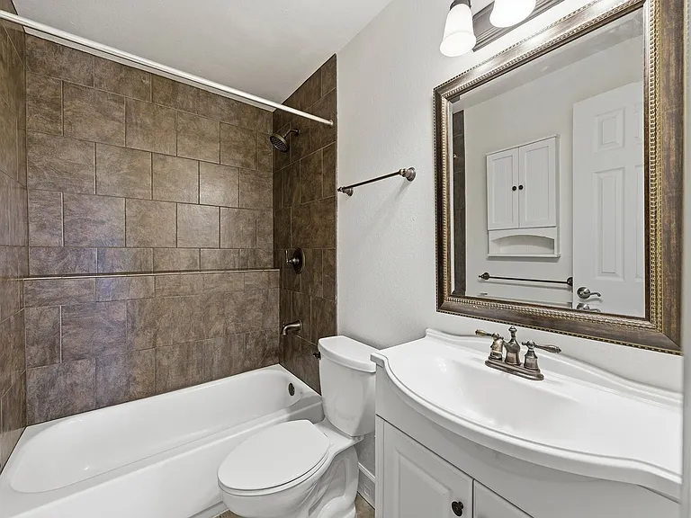 1684 Riverside Ave #A1 — Photo 11