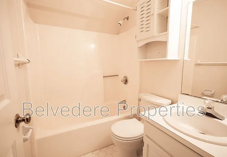 8 Barrett Pl — Photo 19