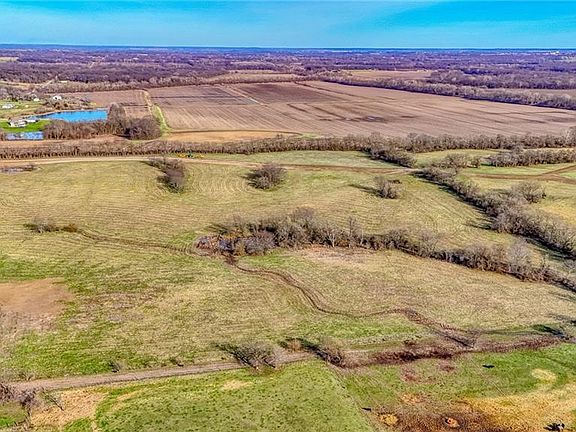 2nd image of 7 Eagle Rdg