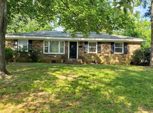 4431 Gainesborough Rd, Charlotte, NC 28205