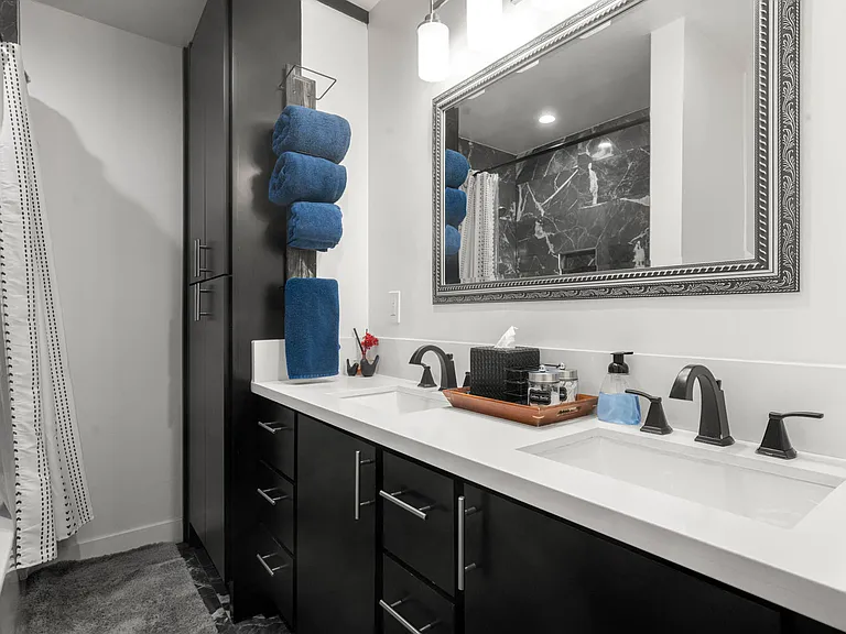 13730 Community St — Photo 19