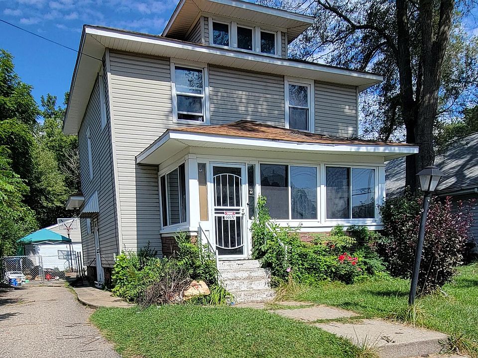 1st image of 60 Terrace Ave