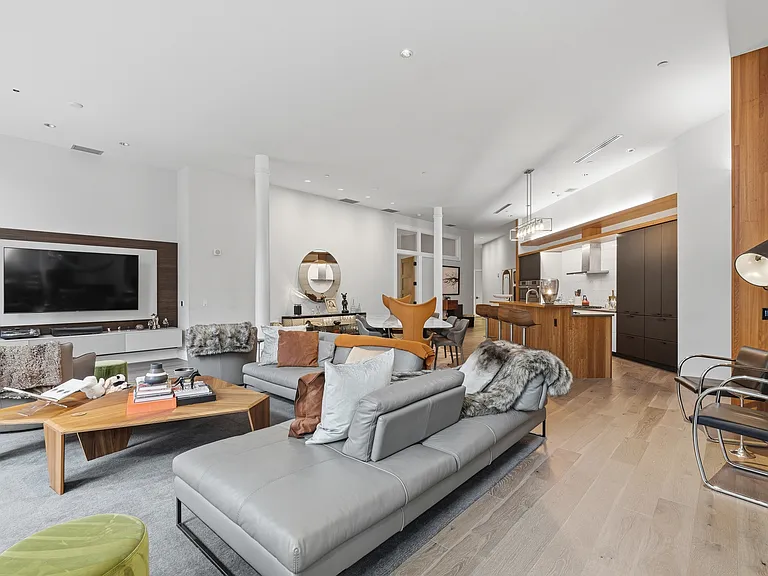 824 Liberty Ave #201 — Photo 8
