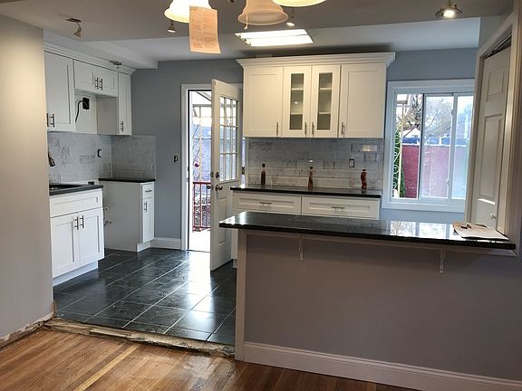 3rd image of 11342 199th St #2