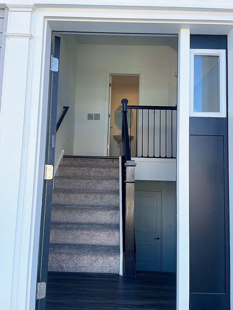 3 bed, 2.5 bath, 1764 sqft, $2,800 — Photo 3