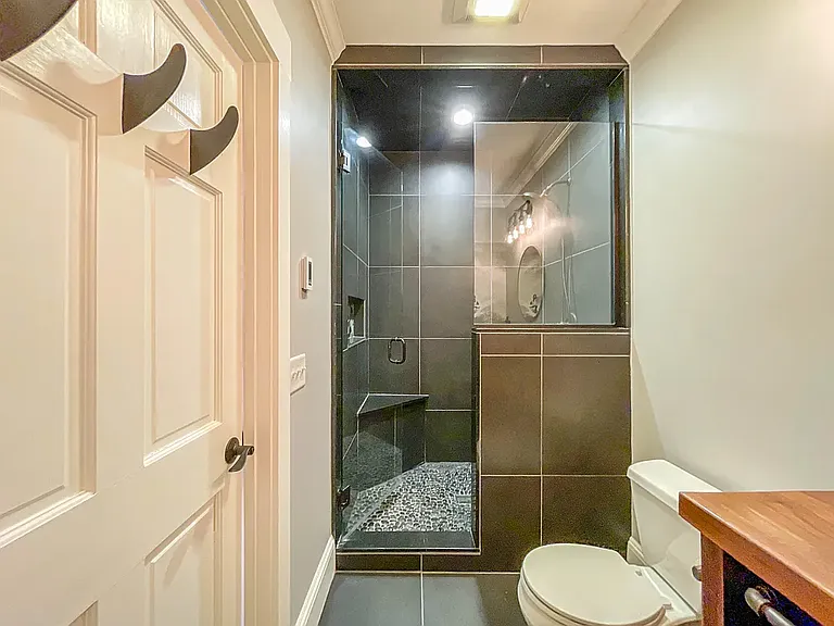 3 Grant St #1 — Photo 35