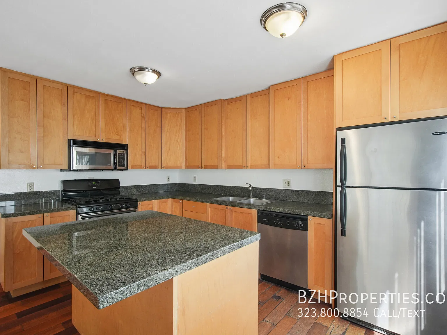 Bright Two-Story Townhome with Fireplace, Balcony & 2-Car Garage Parking — Photo 3