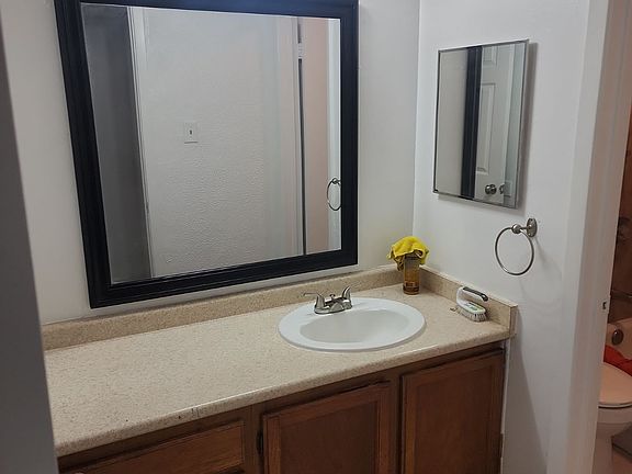5th image of 7313 Gulf Fwy APT 1100
