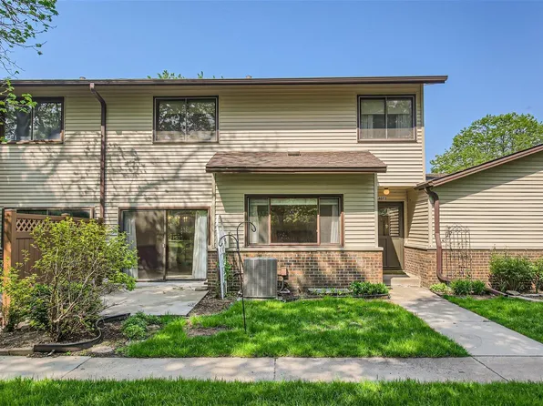 4075 Foss Rd NE, Saint Anthony, MN 55421