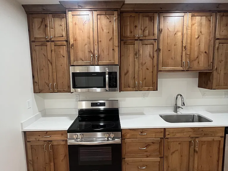 818 W Manor Crest Ln #BASEMENT — Photo 6
