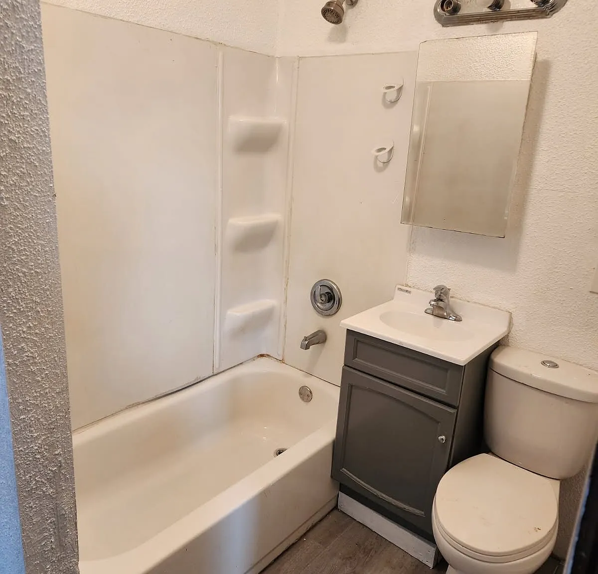 2 bed, 1050 sqft, $1,095 — Photo 4