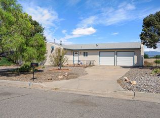 406 Las Marias Dr SE, Rio Rancho, NM 87124