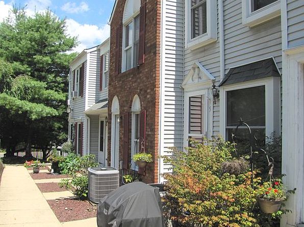 5 Colonial Ct #5