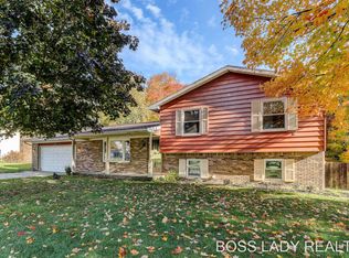 6650 Wahlfield Ave NW, Comstock Park, MI 49321