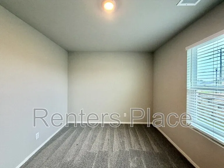 3704 S 146th Ave E — Photo 16