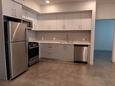 2nd image of 6515 S Crenshaw Blvd