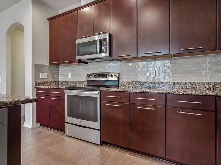 10625 Pictorial Park Dr — Photo 16