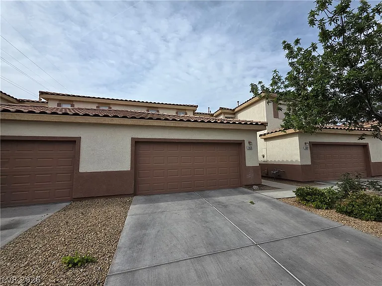 1423 Orange Jubilee Rd — Photo 1