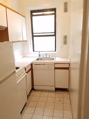Rented by Douglas Elliman | media 3