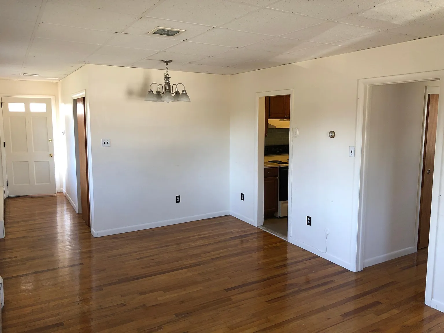 1 bed, $965 — Photo 4