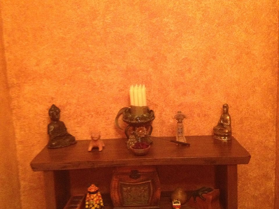 1/2 Bathroom