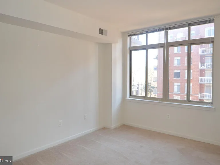 4490 Market Commons Dr #412 — Photo 13