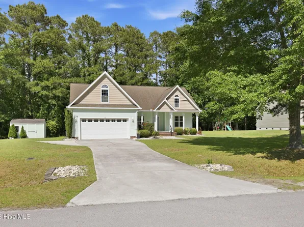 302 Coldwater Drive, Peletier, NC 28584