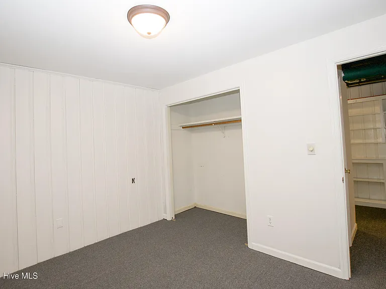 345 E New Hampshire Ave — Photo 55