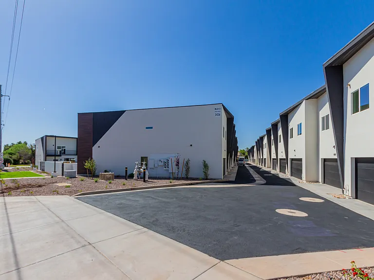 Sonoran Townhomes — Photo 40