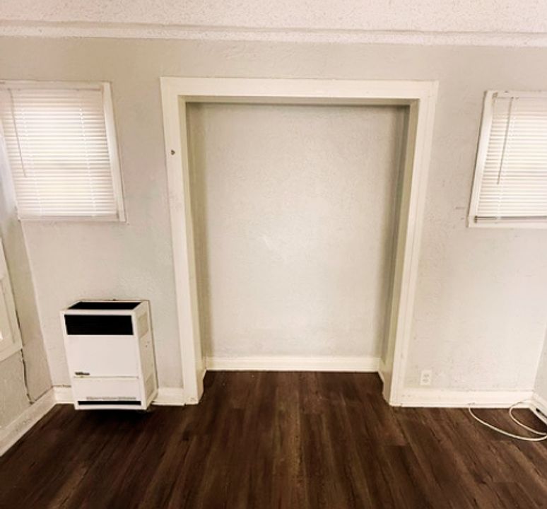 1st image of 727 W 74th St Unit 1/2