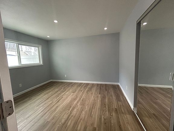 5th image of 1027 Mokapu Blvd #B
