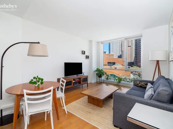 200 Chambers Street image 1 of 13