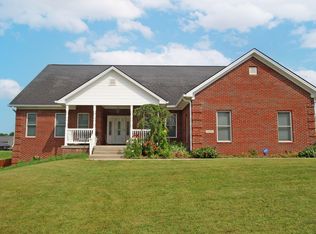 1016 Cedar Ridge Ln, Versailles, KY 40383