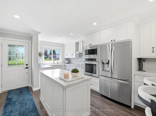 31 Laguna Pkwy #3, Ramara, ON L0K 1B0